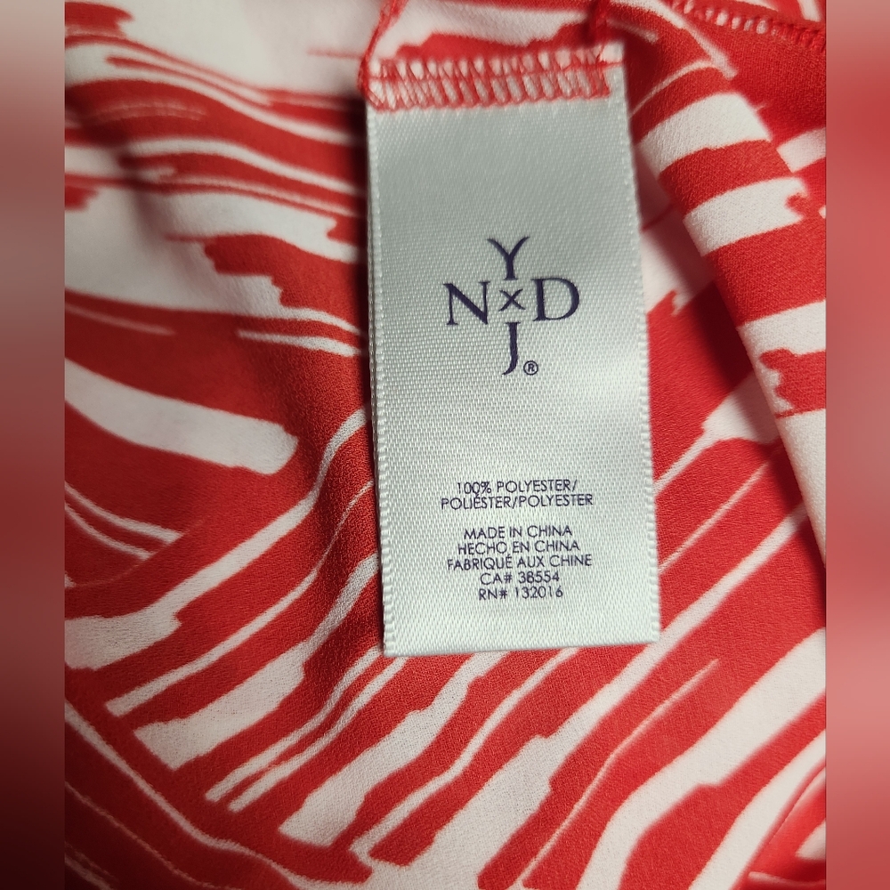 NYDJ Red and White Women's Top - Picture 6 of 7